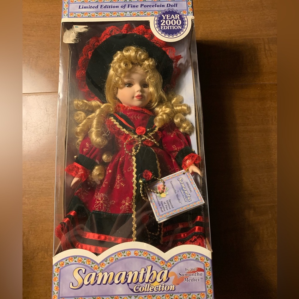 NWT Limited Edition (year 2000 edition) Porcelain doll.